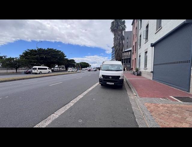 BUSINESS PROPERTY TO RENT IN WOODSTOCK